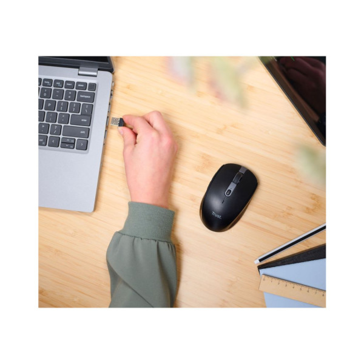 Мишка Trust Ozza compact Bluetooth/Wireless/USB-A Black (24819) - Фото 4